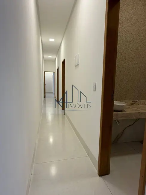 Casa com 3 quartos à venda, 180m2 em Residencial Jardim Canedo, Senador Canedo - GO - imagem 8 Foto 8 de Casa com 3 quartos à venda, 180m2 em Residencial Jardim Canedo, Senador Canedo - GO