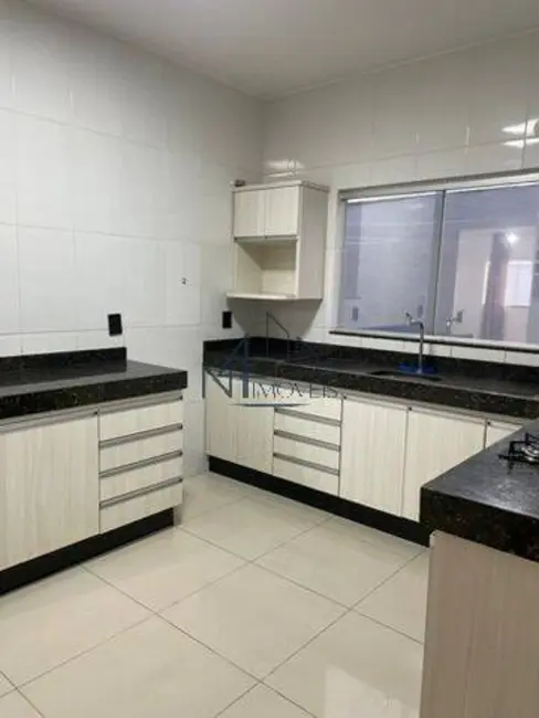 Foto 6 de Casa com 2 quartos à venda, 180m2 em Jardim Rosa do Sul, Aparecida De Goiania - GO