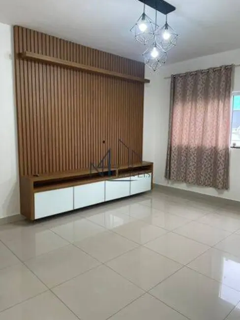 Foto 2 de Casa com 2 quartos à venda, 180m2 em Jardim Rosa do Sul, Aparecida De Goiania - GO