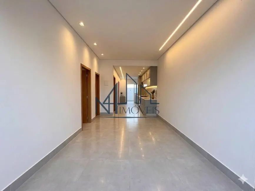 Foto 3 de Casa com 3 quartos à venda, 360m2 em Setor Garavelo, Aparecida De Goiania - GO