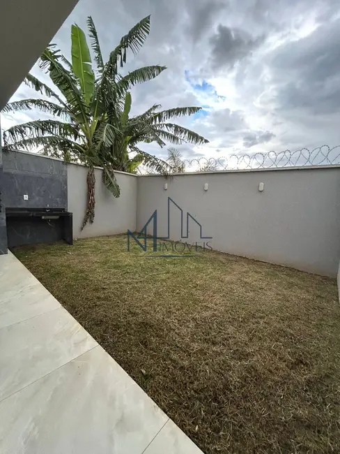 Foto 3 de Casa com 3 quartos à venda, 187m2 em Aparecida De Goiania - GO