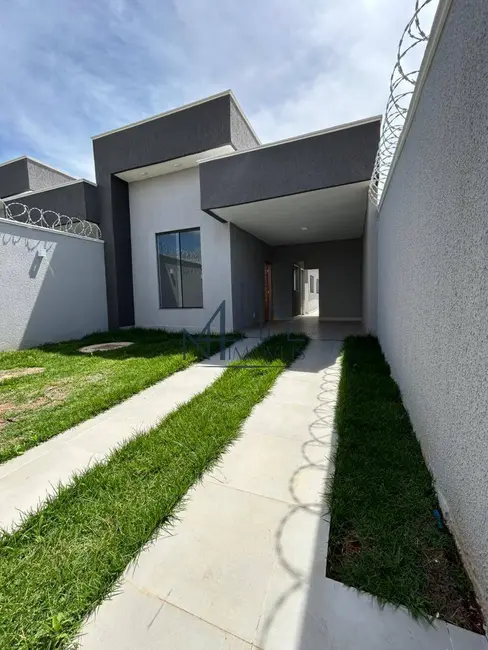 Foto 1 de Casa com 3 quartos à venda, 180m2 em Jardim Buriti Sereno, Aparecida De Goiania - GO