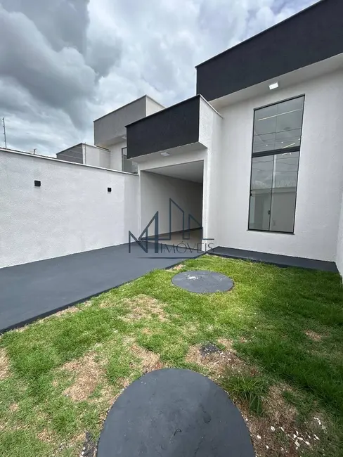 Foto 2 de Casa com 3 quartos à venda, 180m2 em Jardim Himalaia, Aparecida De Goiania - GO