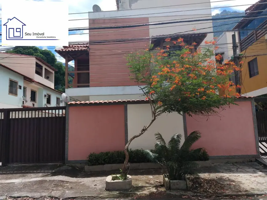 Foto 1 de Casa com 2 quartos para alugar, 100m2 em Jacarepaguá, Rio De Janeiro - RJ
