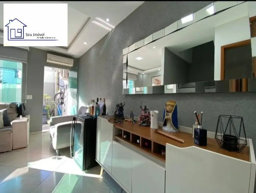 Casa com 2 quartos à venda, 80m2 em Jacarepaguá, Rio De Janeiro - RJ - imagem 4 Foto 4 de Casa com 2 quartos à venda, 80m2 em Jacarepaguá, Rio De Janeiro - RJ