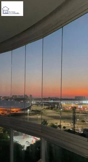 Apartamento com 3 quartos para alugar, 167m2 em Rio De Janeiro - RJ - imagem 4 Foto 4 de Apartamento com 3 quartos para alugar, 167m2 em Rio De Janeiro - RJ