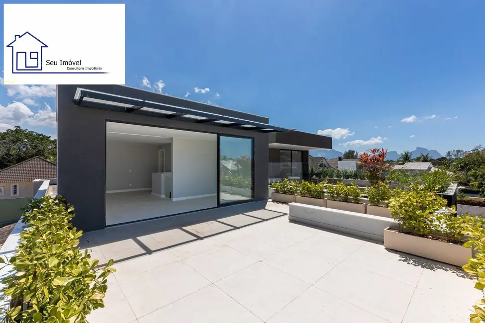 Casa com 4 quartos à venda, 360m2 em Barra da Tijuca, Rio De Janeiro - RJ - imagem 9 Foto 9 de Casa com 4 quartos à venda, 360m2 em Barra da Tijuca, Rio De Janeiro - RJ