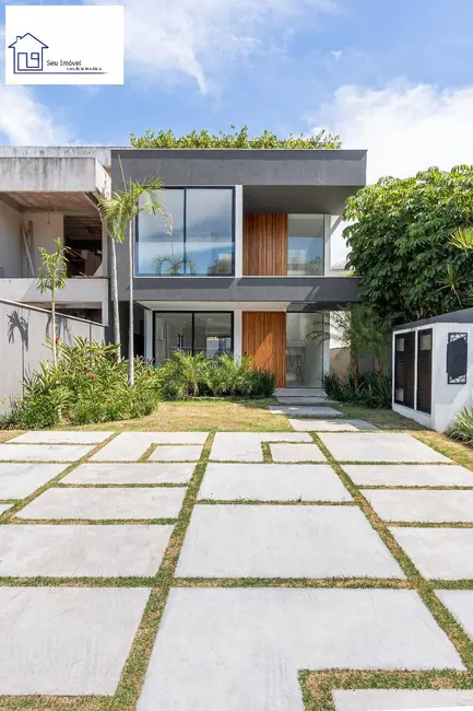 Foto 2 de Casa com 4 quartos à venda, 350m2 em Barra da Tijuca, Rio De Janeiro - RJ