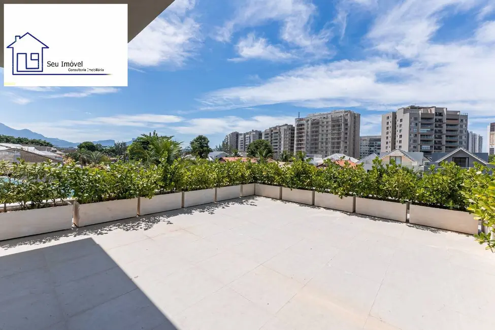 Casa com 4 quartos à venda, 350m2 em Barra da Tijuca, Rio De Janeiro - RJ - imagem 6 Foto 6 de Casa com 4 quartos à venda, 350m2 em Barra da Tijuca, Rio De Janeiro - RJ
