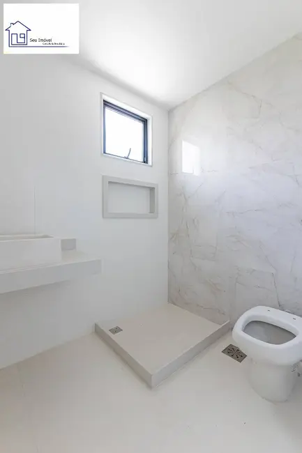 Casa com 4 quartos à venda, 350m2 em Barra da Tijuca, Rio De Janeiro - RJ - imagem 8 Foto 8 de Casa com 4 quartos à venda, 350m2 em Barra da Tijuca, Rio De Janeiro - RJ