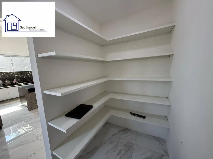 Foto 19 de Casa com 3 quartos para alugar em Vargem Grande, Rio De Janeiro - RJ