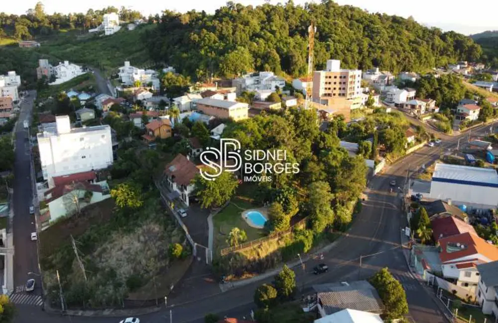 Casa com 5 quartos à venda, 465m2 em Concordia - SC - imagem 7 Foto 7 de Casa com 5 quartos à venda, 465m2 em Concordia - SC