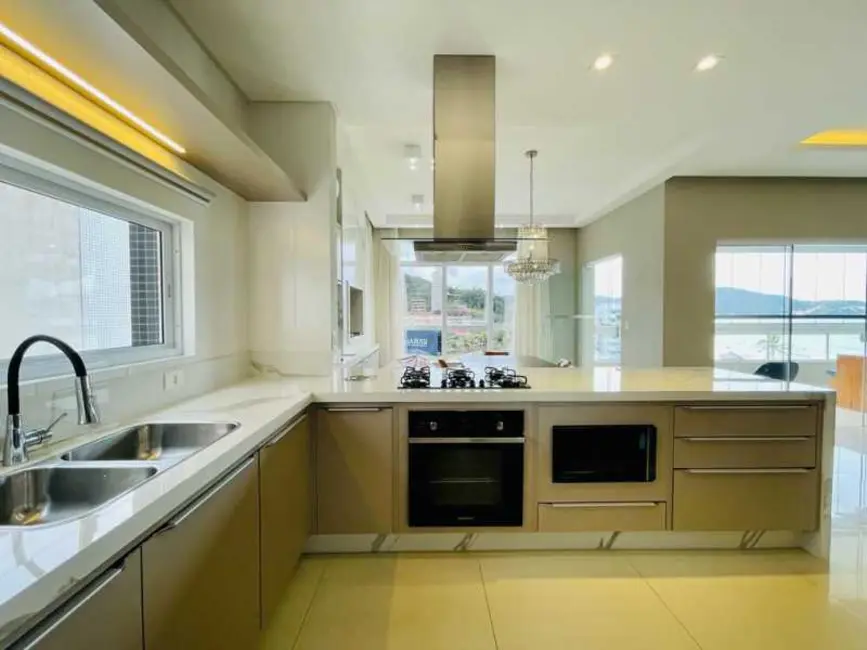 Foto 7 de Apartamento com 4 quartos à venda, 182m2 em Itapema - SC