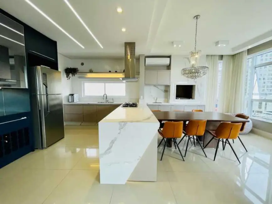 Foto 3 de Apartamento com 4 quartos à venda, 182m2 em Itapema - SC