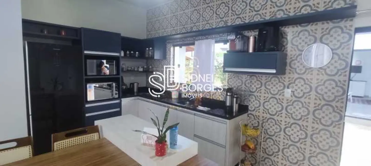 Foto 2 de Casa de Condomínio com 3 quartos à venda em Chapeco - SC