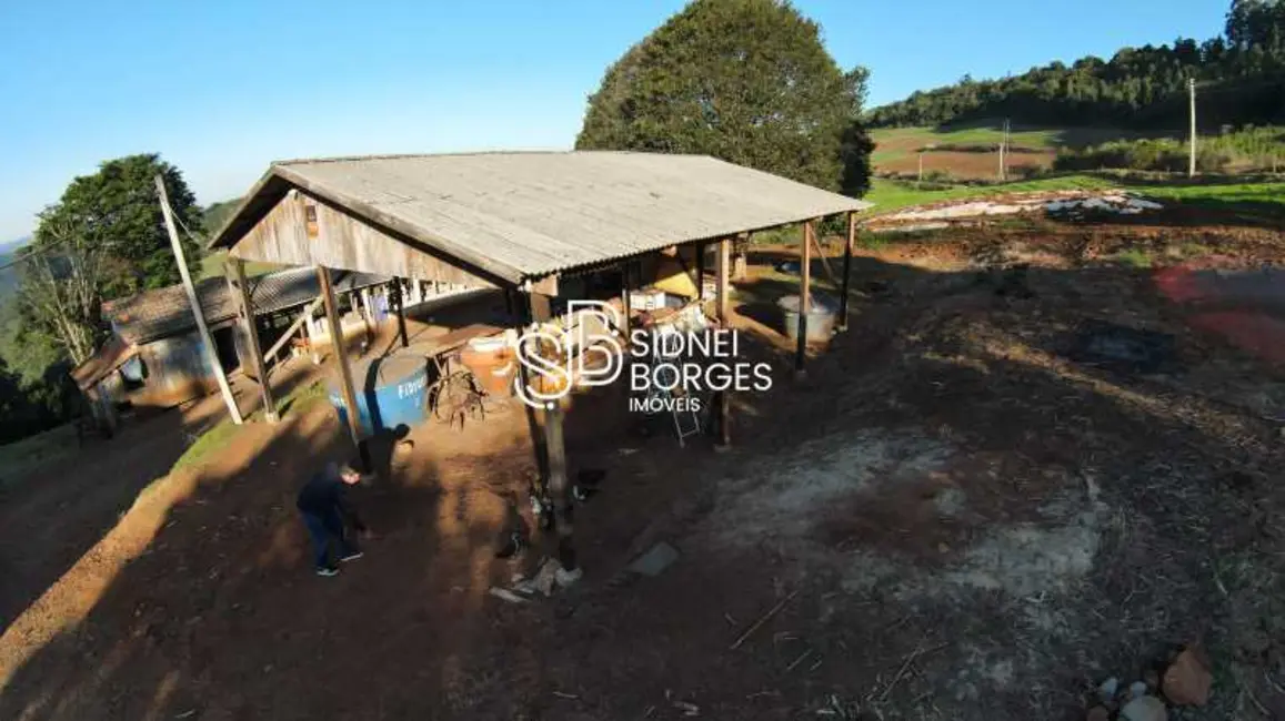 Foto 4 de Sítio / Rancho com 3 quartos à venda, 100m2 em Concordia - SC