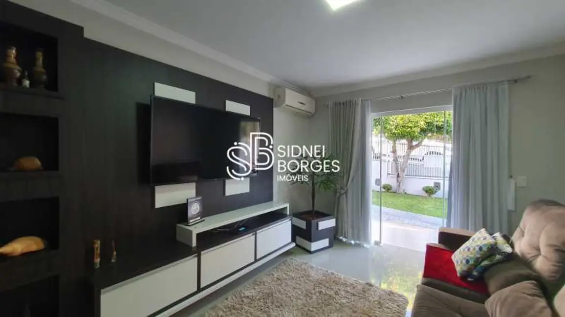 Foto 4 de Casa com 5 quartos à venda, 252m2 em Concordia - SC
