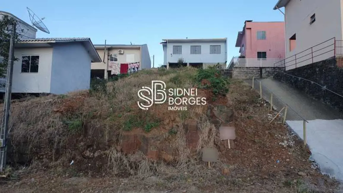 Foto 2 de Terreno / Lote à venda, 240m2 em Concordia - SC