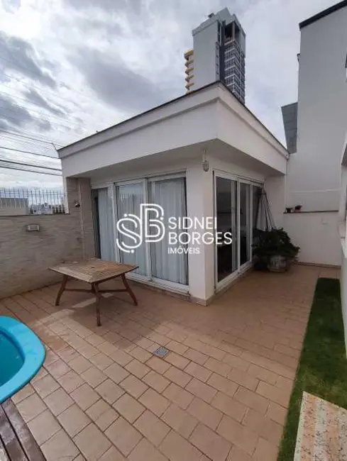 Foto 3 de Casa com 3 quartos à venda, 245m2 em Chapeco - SC