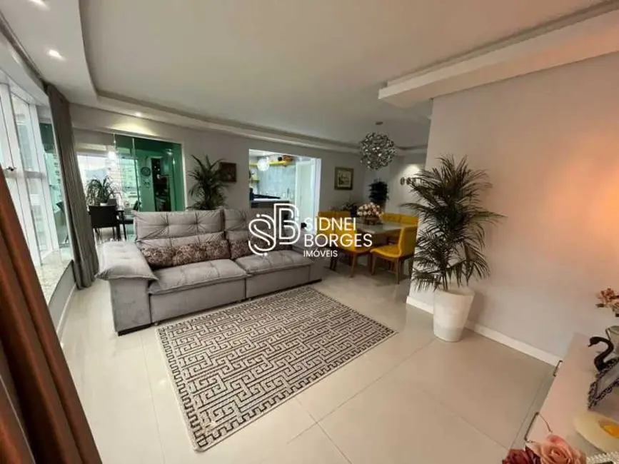 Foto 9 de Apartamento com 4 quartos à venda, 190m2 em Itapema - SC