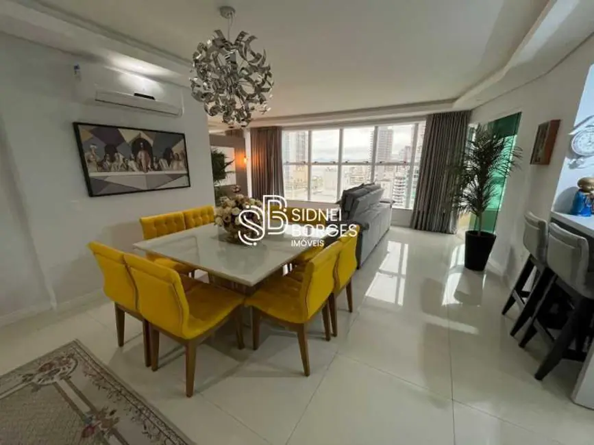 Foto 7 de Apartamento com 4 quartos à venda, 190m2 em Itapema - SC