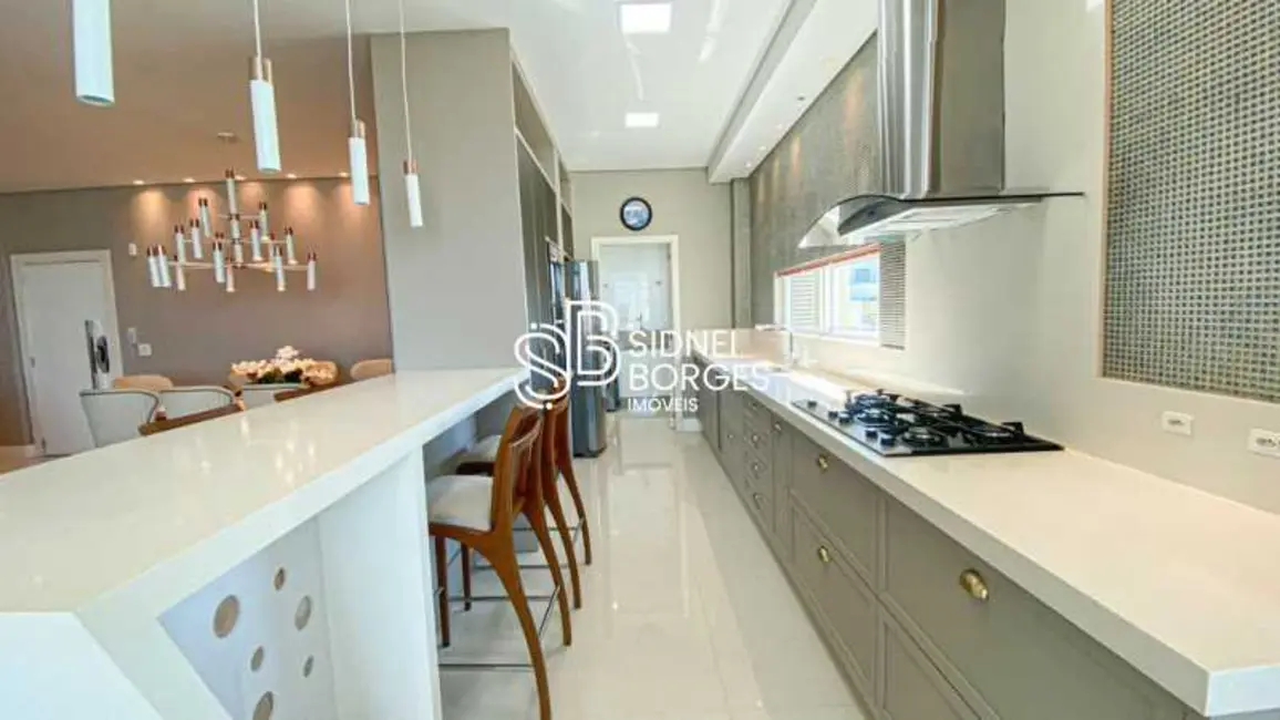 Foto 7 de Apartamento com 4 quartos à venda, 218m2 em Itapema - SC