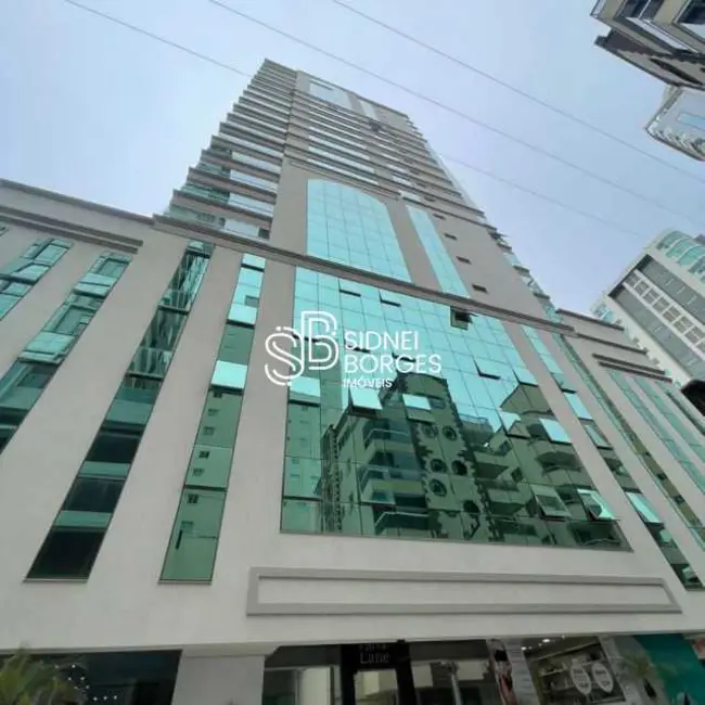 Foto 1 de Apartamento com 4 quartos à venda, 163m2 em Itapema - SC