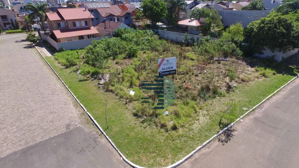 Foto 2 de Terreno / Lote à venda e para alugar, 720m2 em Nossa Senhora das Graças, Canoas - RS