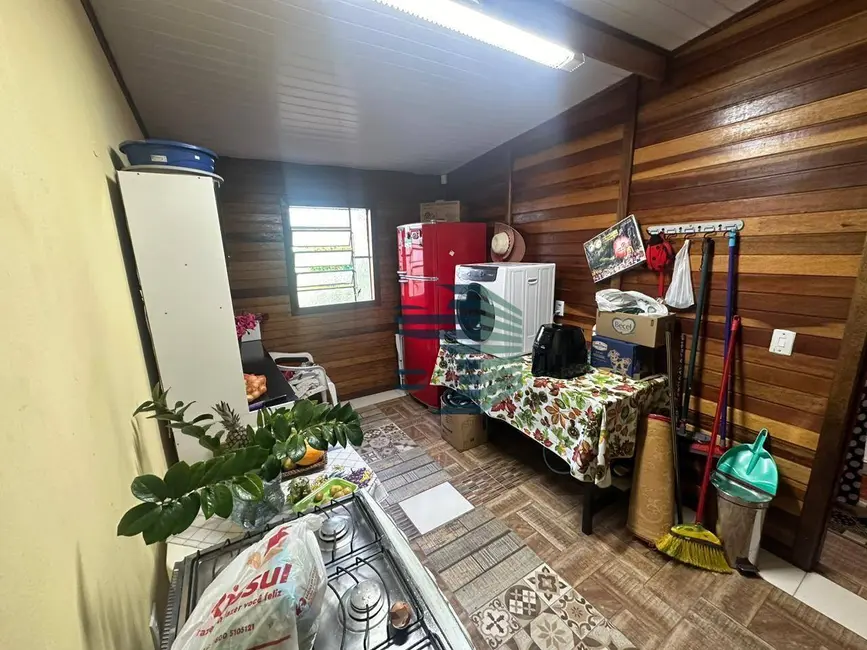 Foto 5 de Casa com 2 quartos à venda, 300m2 em Nossa Senhora das Graças, Canoas - RS