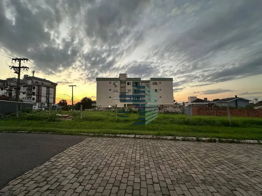 Foto 1 de Terreno / Lote para alugar, 880m2 em Nossa Senhora das Graças, Canoas - RS