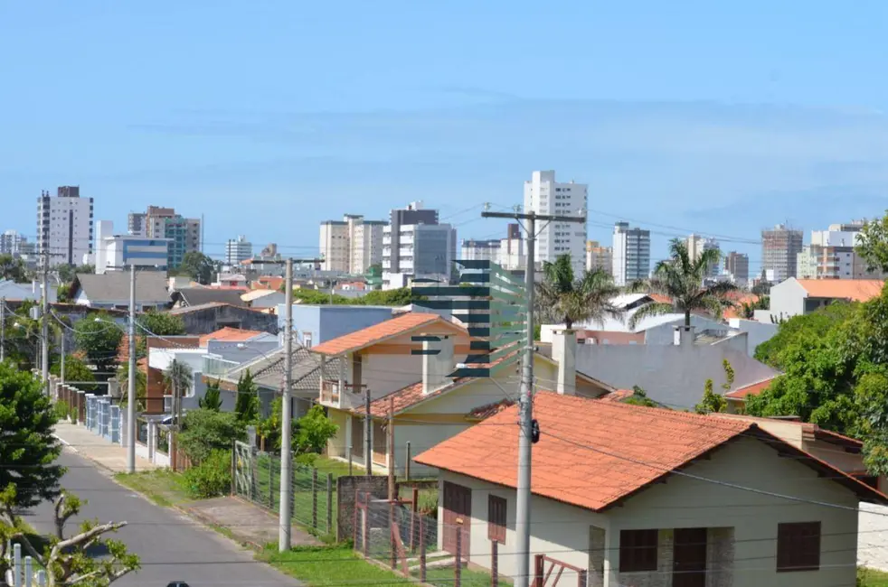 Sobrado com 2 quartos à venda, 80m2 em Tramandai - RS - imagem 3 Foto 3 de Sobrado com 2 quartos à venda, 80m2 em Tramandai - RS