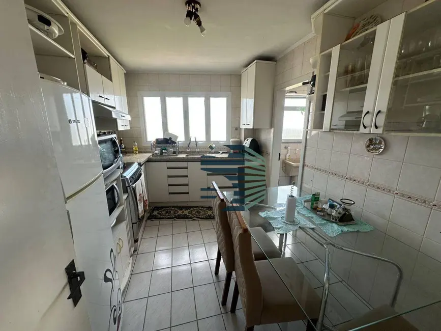 Apartamento com 3 quartos para alugar, 120m2 em Centro, Canoas - RS - imagem 3 Foto 3 de Apartamento com 3 quartos para alugar, 120m2 em Centro, Canoas - RS