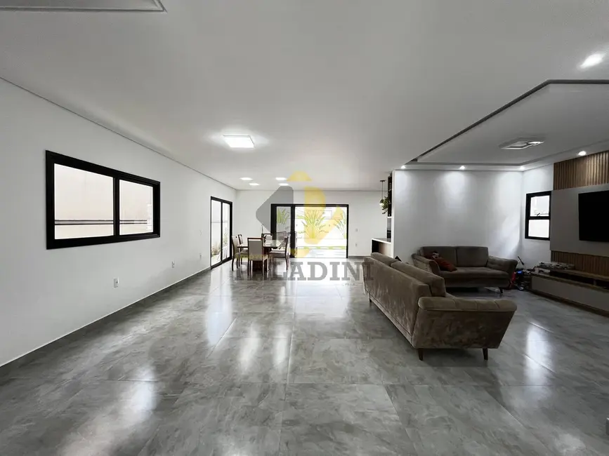 Foto 3 de Casa de Condomínio com 3 quartos à venda e para alugar, 243m2 em Itupeva - SP