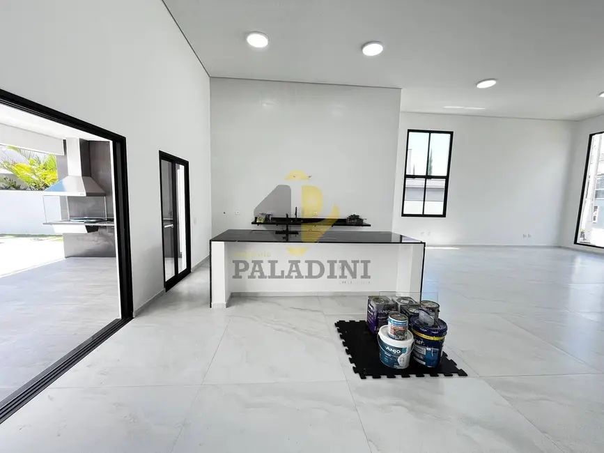 Casa com 3 quartos à venda, 260m2 em Itupeva - SP - imagem 3 Foto 3 de Casa com 3 quartos à venda, 260m2 em Itupeva - SP