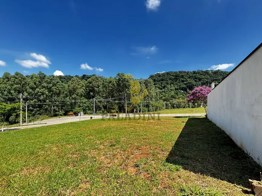 Foto 1 de Terreno / Lote à venda, 627m2 em Itupeva - SP