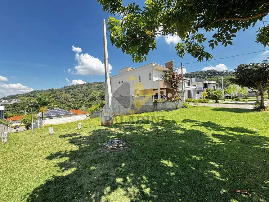 Foto 1 de Terreno / Lote à venda, 390m2 em Itupeva - SP
