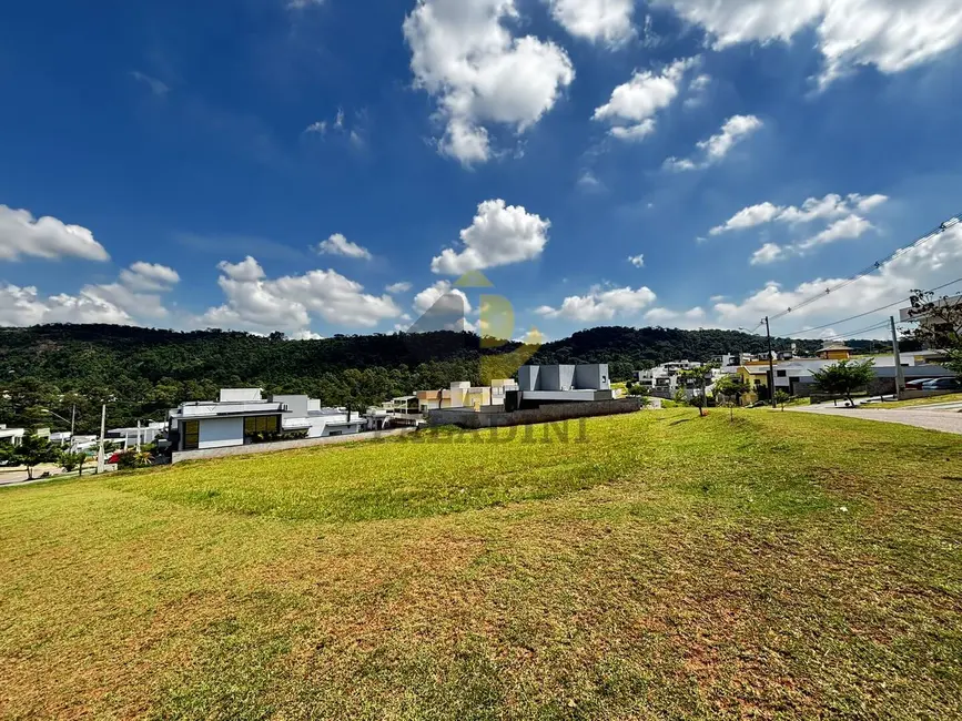 Foto 1 de Terreno / Lote à venda, 677m2 em Itupeva - SP