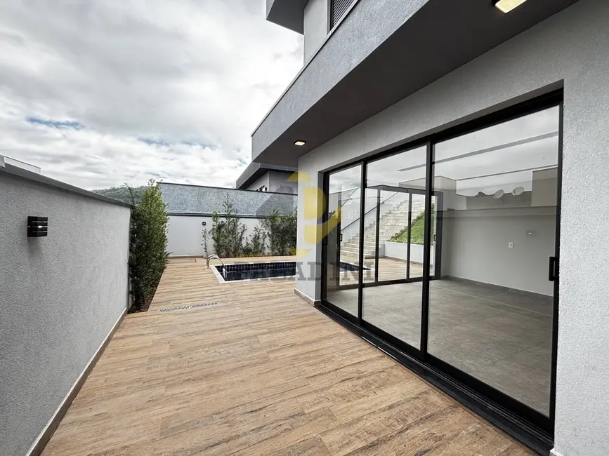 Foto 3 de Casa com 4 quartos à venda, 210m2 em Itupeva - SP