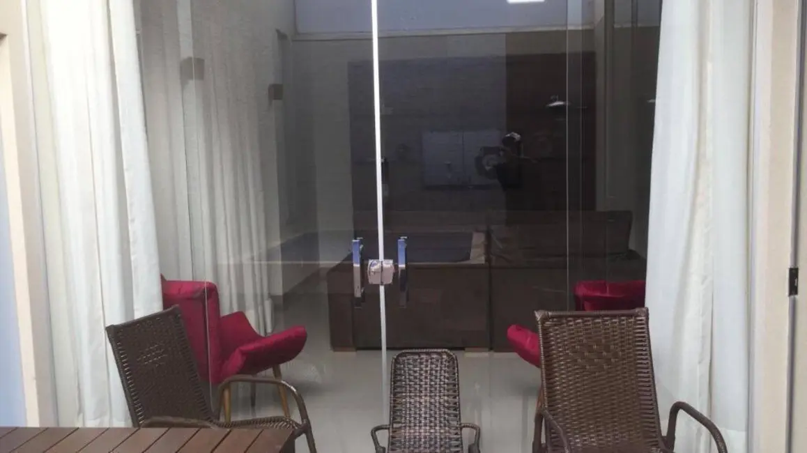 Casa com 3 quartos à venda, 290m2 em Sao Jose Do Rio Preto - SP - imagem 2 Foto 2 de Casa com 3 quartos à venda, 290m2 em Sao Jose Do Rio Preto - SP