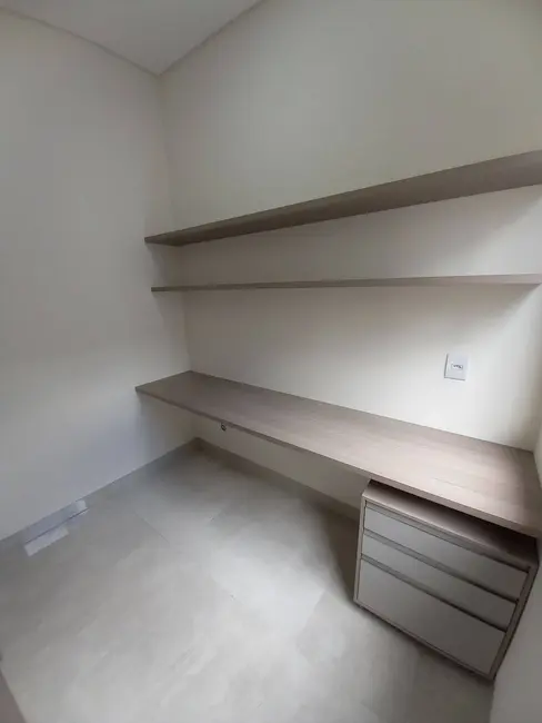 Casa com 3 quartos à venda, 170m2 em Residencial Figueira II, Sao Jose Do Rio Preto - SP - imagem 5 Foto 5 de Casa com 3 quartos à venda, 170m2 em Residencial Figueira II, Sao Jose Do Rio Preto - SP