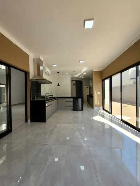 Casa com 4 quartos à venda, 260m2 em Parque Residencial Damha VI, Sao Jose Do Rio Preto - SP - imagem 7 Foto 7 de Casa com 4 quartos à venda, 260m2 em Parque Residencial Damha VI, Sao Jose Do Rio Preto - SP