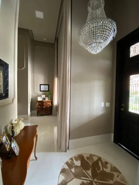 Casa com 5 quartos à venda, 302m2 em Parque Residencial Damha, Sao Jose Do Rio Preto - SP - imagem 8 Foto 8 de Casa com 5 quartos à venda, 302m2 em Parque Residencial Damha, Sao Jose Do Rio Preto - SP