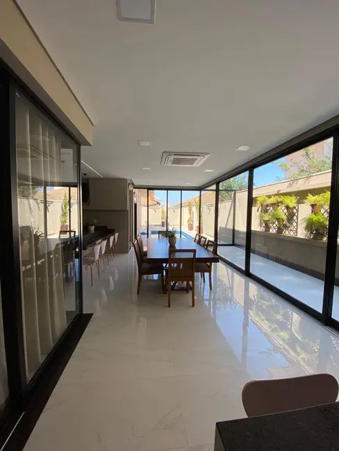 Foto 2 de Casa com 5 quartos à venda, 302m2 em Parque Residencial Damha, Sao Jose Do Rio Preto - SP