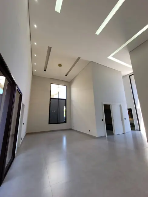 Casa com 3 quartos à venda, 235m2 em Residencial Gaivota II, Sao Jose Do Rio Preto - SP - imagem 6 Foto 6 de Casa com 3 quartos à venda, 235m2 em Residencial Gaivota II, Sao Jose Do Rio Preto - SP