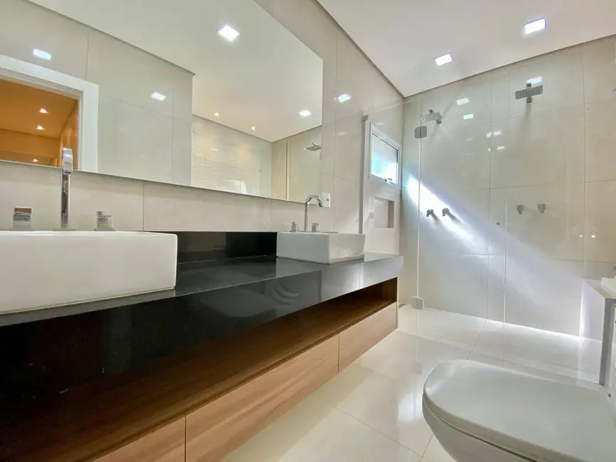 Casa com 4 quartos à venda, 390m2 em Parque Residencial Damha IV, Sao Jose Do Rio Preto - SP - imagem 8 Foto 8 de Casa com 4 quartos à venda, 390m2 em Parque Residencial Damha IV, Sao Jose Do Rio Preto - SP