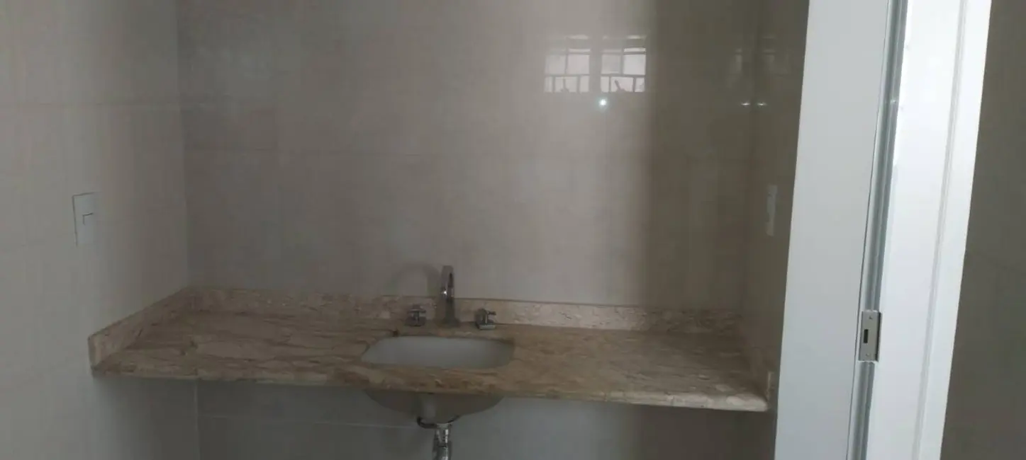 Casa com 3 quartos à venda, 360m2 em Universitário, Sao Jose Do Rio Preto - SP - imagem 5 Foto 5 de Casa com 3 quartos à venda, 360m2 em Universitário, Sao Jose Do Rio Preto - SP