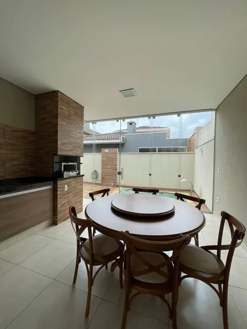 Casa com 3 quartos à venda, 253m2 em Residencial Alta Vista, Sao Jose Do Rio Preto - SP - imagem 2 Foto 2 de Casa com 3 quartos à venda, 253m2 em Residencial Alta Vista, Sao Jose Do Rio Preto - SP