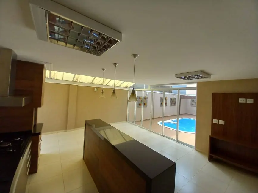 Foto 23 de Casa com 3 quartos para alugar, 260m2 em Parque Residencial Damha VI, Sao Jose Do Rio Preto - SP