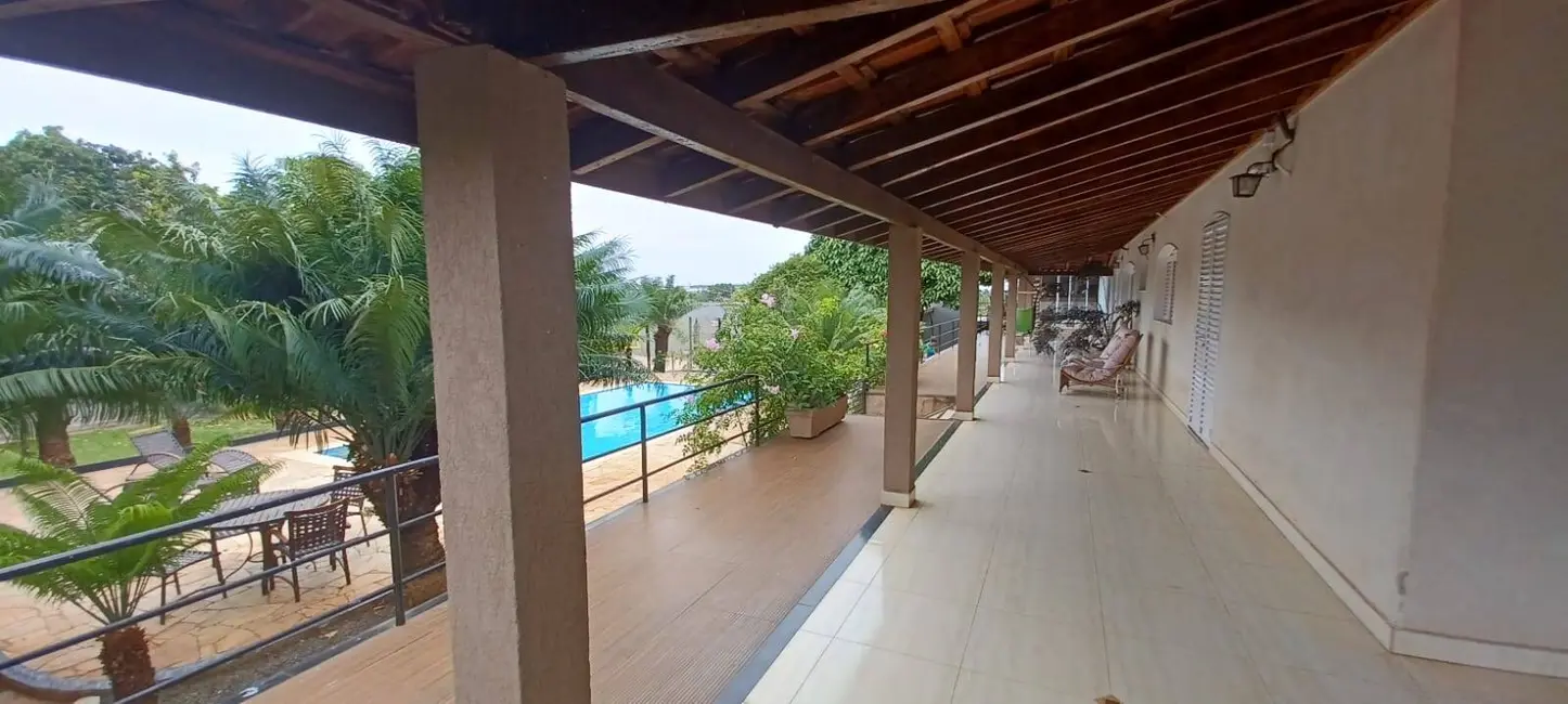 Casa com 4 quartos à venda, 1800m2 em Centro, Cedral - SP - imagem 1 Foto 1 de Casa com 4 quartos à venda, 1800m2 em Centro, Cedral - SP