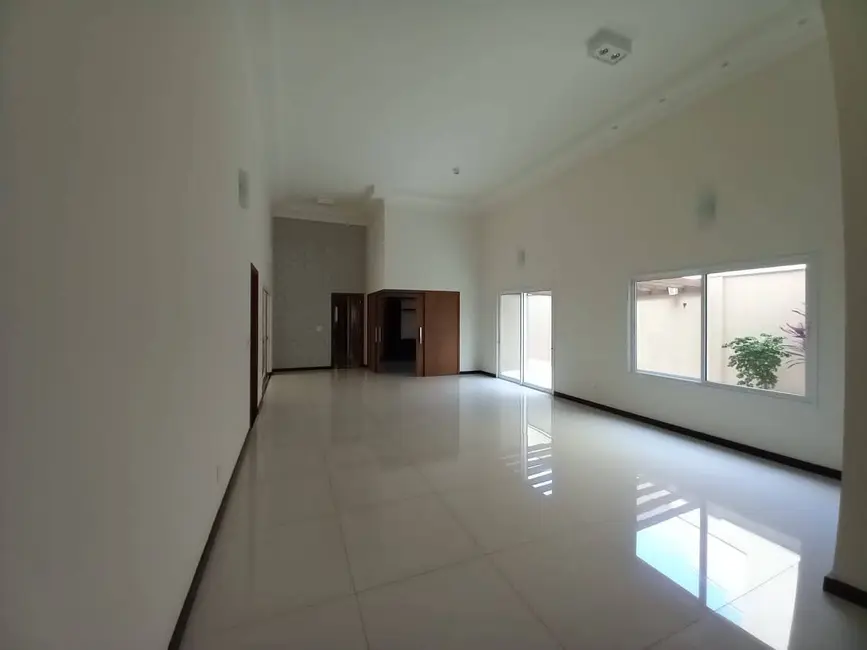 Foto 28 de Casa com 3 quartos para alugar, 300m2 em Parque Residencial Damha VI, Sao Jose Do Rio Preto - SP